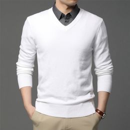 Mens Sweaters High Quality Fashion Brand Woollen Knit Pullover V Neck Sweater Black For Men Casual Jumper Autum Winter Men Clothes 220929