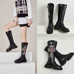 Women Boots Shoes Winter 5cm Thick Soled High Martin Side Hand Sewn Drill Croix Star Color Diamond Leather 220914