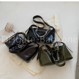 HBP Shoulder Bags Autumn Winter Vintage 2022 New Female Popular Explosive Cross-body Bucket Bag
