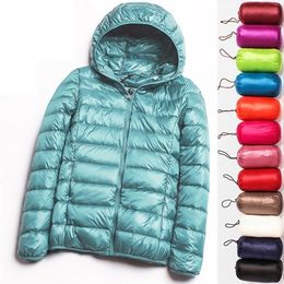 Women's Down Parkas 90% Ultra-light Plus Size Thin Jacket Autumn Winter Slim Short Hooded Warm White Duck Coat Outerwear 220929
