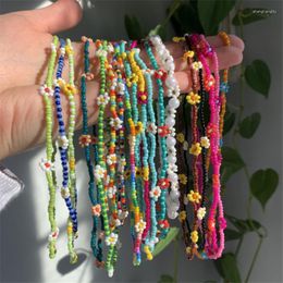 Choker Indie Boho Daisy Chain Seed Bead Necklace For Women Men Colourful Beaded With Flower Decor Summer Beach Accessory