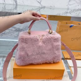 22F/W Womens Designer Mink Fur Capcines Bags Top Handle Totes Adjustable Shoulder Strap Cross Body Multi Pochette Large Capacity Handbags 28x17CM