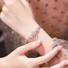 Bangle Exquisite Silver Colour Dream Catcher Bracelet With Feather Tassel Fashion Hollow Beads Metal Bangles For Women Jewellery Gifts