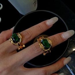 European Design High-end Inlaid Emerald Ring Female Fashion Personality Exaggerated Index Finger Ring Trend