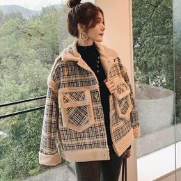 Women's Trench Coats Vintage Plaid Printing Short Warm Thickened Lamb Woolen Jacket Winter Loose Plus Size 4xl Chest Pocket Pink Khaki