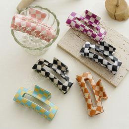 Stylish Checkerboard Grab Hair Clip Hair Accessories For Women Acrylic Colourful Plaid Hairpin Clip Head Accessories