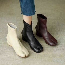 HBP Boots Wind Split Toe 2022 New Autumn Elastic Leather Pig Foot Short in Skin Thin Women 220811