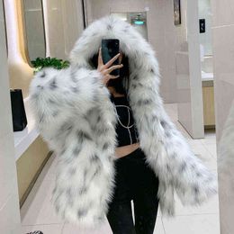 2022 Women Winter Fashion Faux Fur Warm Jackets Female Thick Warm Hooded Coats Ladies Imitation Fur Loose Outwear G158 T220810