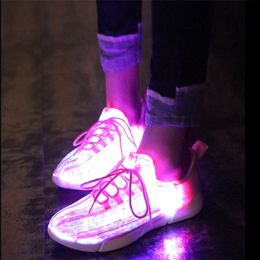 Jawaykids Çocuk Spor ayakkabıları Fiber Optik Ayakkabı Erkekler için Kadınlar Kadınlar USB Şarj Edilebilir Parlayan Eğlence ve Hediye Çocuk 220811