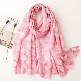 Fashion Luxury Pink Petal Floral Fringe Viscose Shawl Scarf High Quality Wrap Pashmina Stoles Bufandas Muslim Hijab