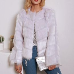 Pelliccia da donna Faux Womens 2022 Fashion Coat Ladies Tinta unita Warm Loose Jacket O Neck Pocket Winter Long Sleeve Clothes Veste Femme