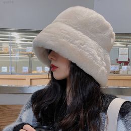 Fashion Faux Fur Winter Bucket Hat For Women Girl Solid Thickened Soft Warm Fishing Cap Outdoor Vacation Hat Cap Lady Y220818