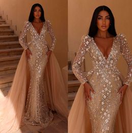 Stunning Champagne Wedding Dresses Lace Handmade Flowers Bridal Gown Custom Made Mermaid With Overskirts Women Wedding Gowns