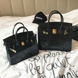 h one Australia - Designer Bags Birkins Handbags Herme Leather Platinum Bag Womens 2022 New Handbag Versatile Trend One Shoulder Messenger Crocodile Pattern h