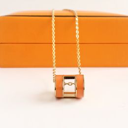 Colares de pingente H clássicos de luxo de designer feminino colar de letras de ouro 18 quilates joias de design de luxo coloridas hipoalergênicas