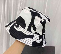 bai cheng 2021 Luxury Designer Bucket Hat Sun Protection Sunhat Fashion Brand Print Women Designer Hats Designers Caps Hats Mens