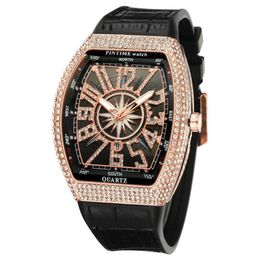 Wristwatches Cool Men's Quartz Movement Watch Bling Dial Design With Rhinestone Arabic Numerals Bright Multi-Color Silicone Strap Women Gift