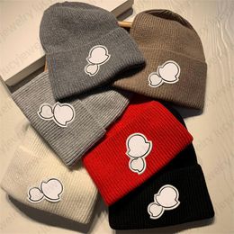 2022 Brand Skull Caps Fashion Knitted Beanie Cap Good Texture Solid Hat Specific Double Design for Man Woman 6 Colours Top Quality
