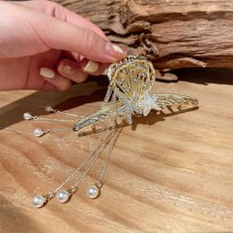 Elegant Ancient Style Hair Clip Shiny Shell Butterfly Tassel Clamps Sweet Chinese Style Ponytail Claw Headwear Gifts