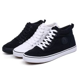Mens High top Footwear Fashion Canvas Shoes Flat Casual Cool Street Brand Classic Black White A136 220819