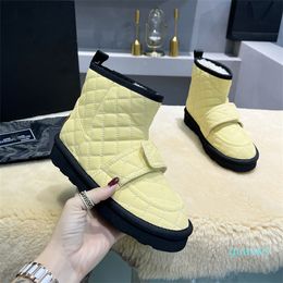 Designer Snow Boots Buckle Slip On Thick Soled Women Short Ankle Booties Winter Outdoor Warm Comfortbale Ladies Casual Shoes