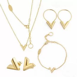 Europe America Style Jewellery Sets Lady Women Gold-color Metal chain charm Necklace Earrings Bracelet Jewellery