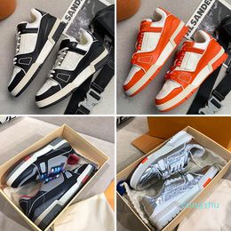 2022 Luxurys Designer Ace Shoes Men Women Casual Sneakers Bee Chaussures Leather Trainers Embroidery Stripes Sneaker Walking Sports Shoe TOP quality3