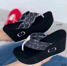NEW Women Slippers Luxury GGity Letter Flip Flops Leather Lady Slipper supre Metal Shoes Flat Ladies Shoes Large Size 35-43