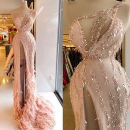 Blush Pink Vintage Mermaid Evening Dresses Luxury Feather 2022 Celebrity Prom Dress Sequins Formal Party Gown Vestidos