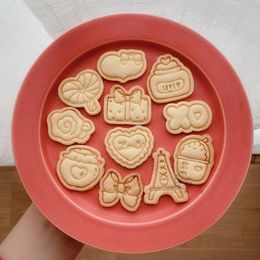 Baking Moulds Valentine's Day Cartoon Cookie Mold Diamond Ring Love Heart Shape Biscuit Gift Bow Coffee Dessert Cake Decoration ToolsBak