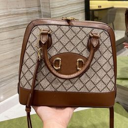 Designer Luxury Brand New Handbag European and American Retro Cross-body Bag Fashionable Shell Bag for Ladies