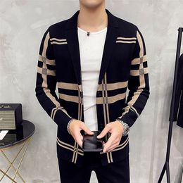 Mens Knitted Sweater Jacket Men Fashion High Quality Brand Slim Striped Long Sleeve Suit Collar Cardigan Wool Jacket Coat 220822