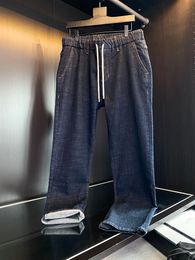 Jeans con cintura elastica casual in stile designer di jeans di colore primario da uomo all'inizio dell'autunno