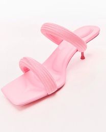 2022 women's mule sexy slippers sandals embossed letter sandals imported silk mats summer designer luxury fashion Women Beach 35-40