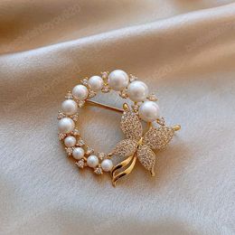 Women Elegant Rhinestone Wreath Brooches Exquisite Imitation Pearls Butterfly Brooches