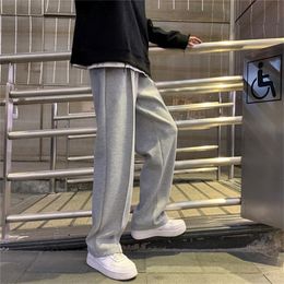 Sweatpants Men Straight Harem Pants Male Korean Man Loose Casual Pants Streetwear Sport Trousers Men's Joggers Oversize Sports 220822