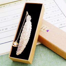 Brass bookmark graduation Favour wed party guest birthday kids women gift with box sets students metal feather pearl with chain golden SN6745