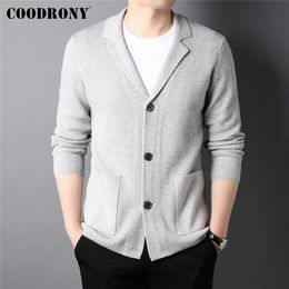 Men's Jackets COODRONY Brand Knitted Wool Cardigan Men Clothing Autumn Winter Soft Warm Sweater Coat With Big Pocket Button Jacket Men Z1068 220826