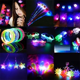 Other Festive Party Supplies 10pcs Glow Crown LED Flower Headband Light Ring Earring Necklace Gift Luminous Neon Birthday Wedding Halloween Christmas 220826