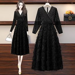 Casual Dresses Large Women's 2022 Fat Sister Trendy Autumn Fashion High Waist Lace Up Feather Stitching Medium Length DressCasual