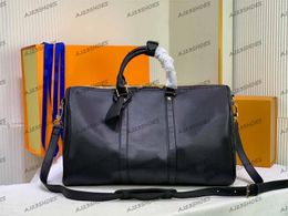 Designer duffle luggage 45CM Double Handle bags Men Sport&Outdoor Packs Leather Monograms Travel bag Women Totes Unisex handbags Duffel Bags
