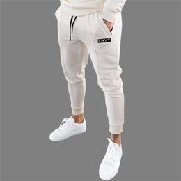 Men's Pants Men Joggers Sweatpants Streetwear Trousers Fashion Printed Muscle Sports Mens 20CK23 220827