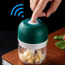 Mills 100 / 250ml Mini USB Wireless Electric Garlic Crusher Solid Crusher Vegetable Pepper Meat Grinder Food Chopper Kitchen Tools 220827