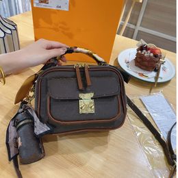 Handbag Messenger Camera Bags Flower Letter Cross Body Shoulder Bag Mono Canvas gram Phone Small Flap Bag designer handbags Outdoor Sport