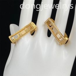Femmes Anneaux de mariage de haute qualité Marque de gravure vintage Cjewelry Romantic Jewelry Gift Love Diamond Rings Styles de luxe Dongjewelrys en Solde
