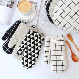 Table Mats 1 Piece Cute Non-slip Yellow Grey Cotton Fashion Nordic Kitchen Cooking Microwave Gloves Baking BBQ Pot Holders Oven Mitts