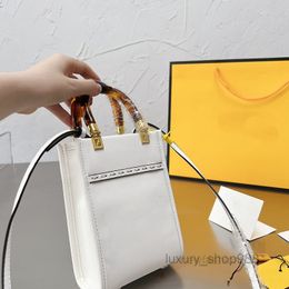 Key Wallets Phone Pocket Shoulder Bags Designer Sunshine Mini Tote Handbag Women Hand Bag Clutch Purse Crobody Totes Amber Double Handle Claic Letters S X5UW