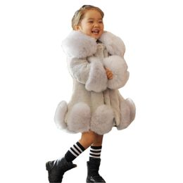 Giacca per pelliccia in finta pelliccia da bambina per 1-8 anni.