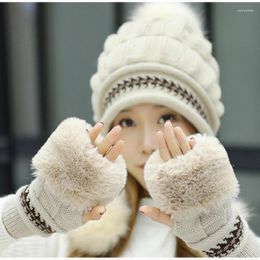 Berets 2022 Warm Earflap Women Cap Gloves Set Fashion Outdoor Windproof Ear Flap Beanie Bonnet