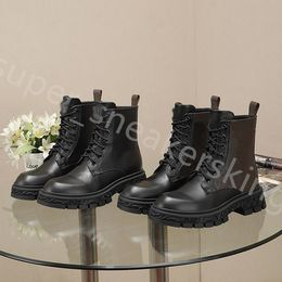 2023 Designer Damen Stiefel Mode Stiefeletten Echtes Leder Martin Boot Outdoor Dicker Boden Mittellange Stiefel mit Boxgröße 35-41